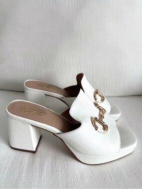 EXÉ White Leather Mule Block Heel Sandals